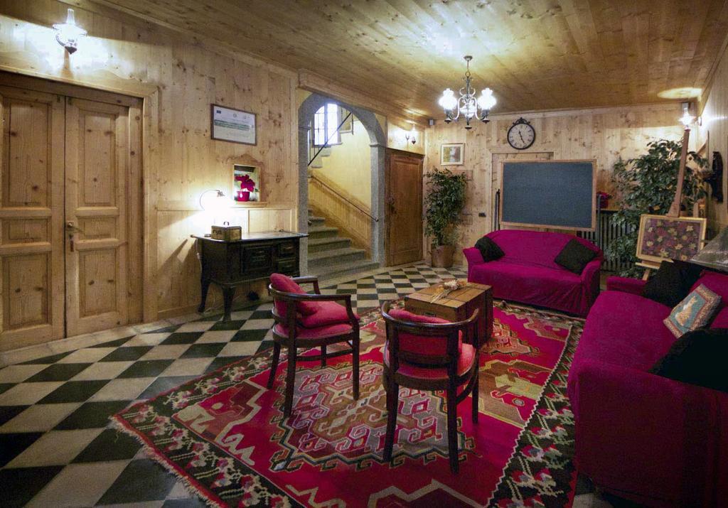 B&B Aquarelle Faggeto Lario Eksteriør bilde