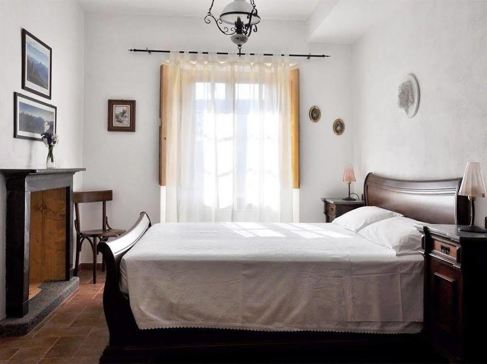 B&B Aquarelle Faggeto Lario Eksteriør bilde